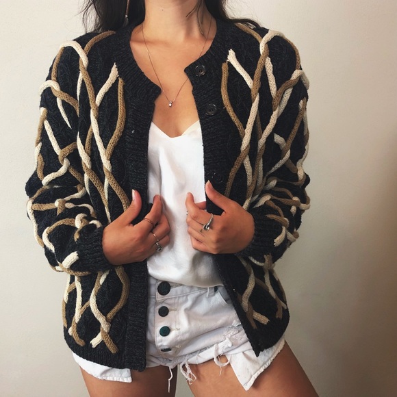 Sweaters - ❢  OSIRIS chunky statement cardigan